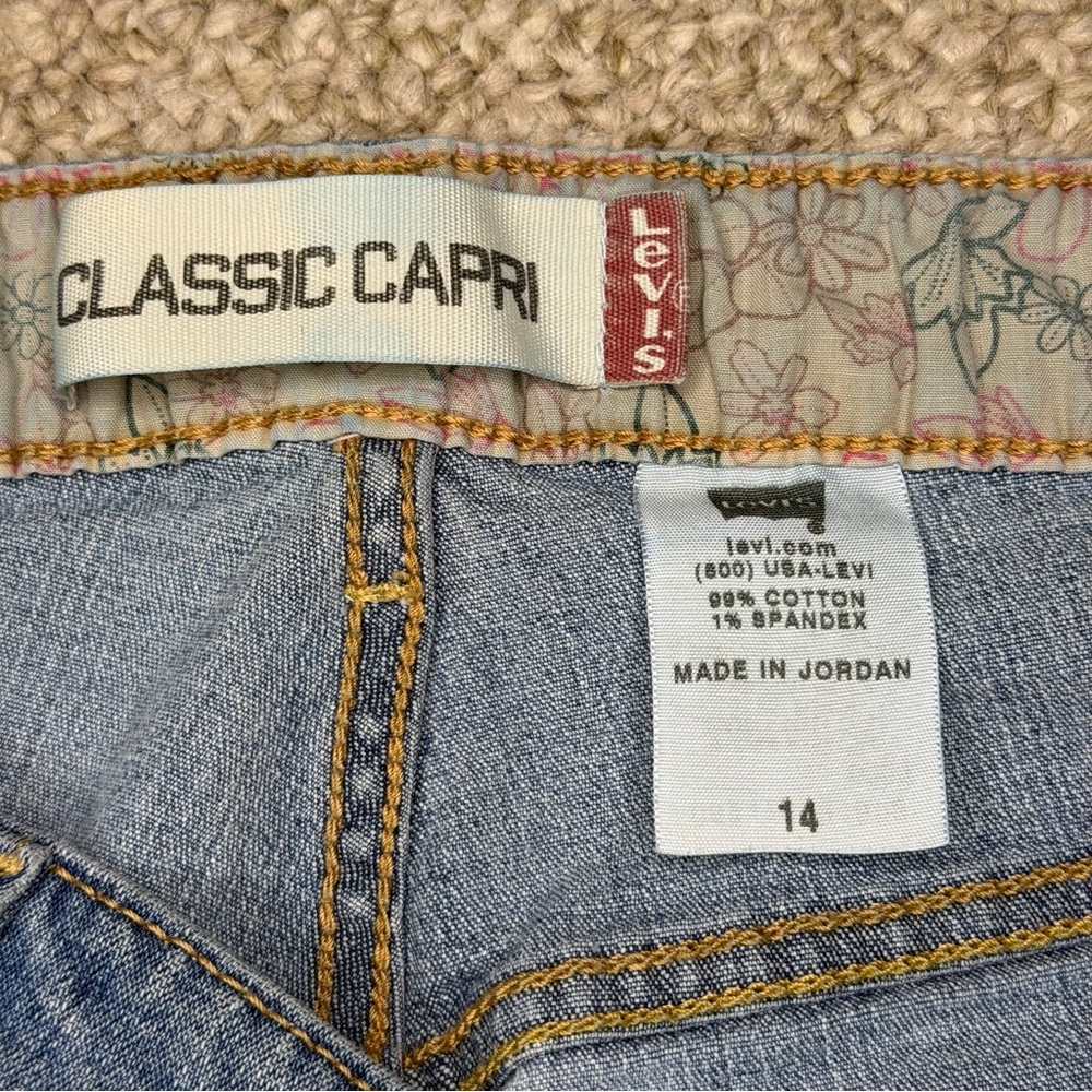 Levi’s Classic capri jeans - Picture 3 of 8